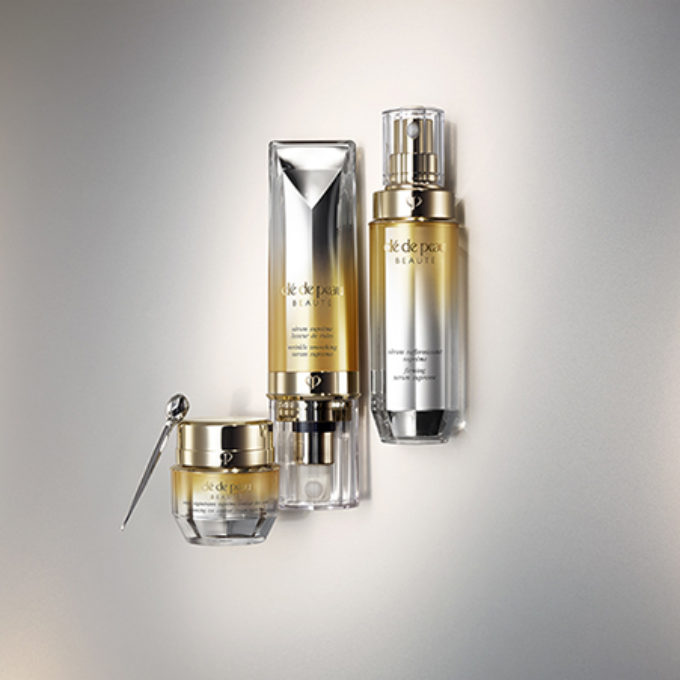 SYNACTIFゴールドのボトル化粧品3点 化粧品レタッチ