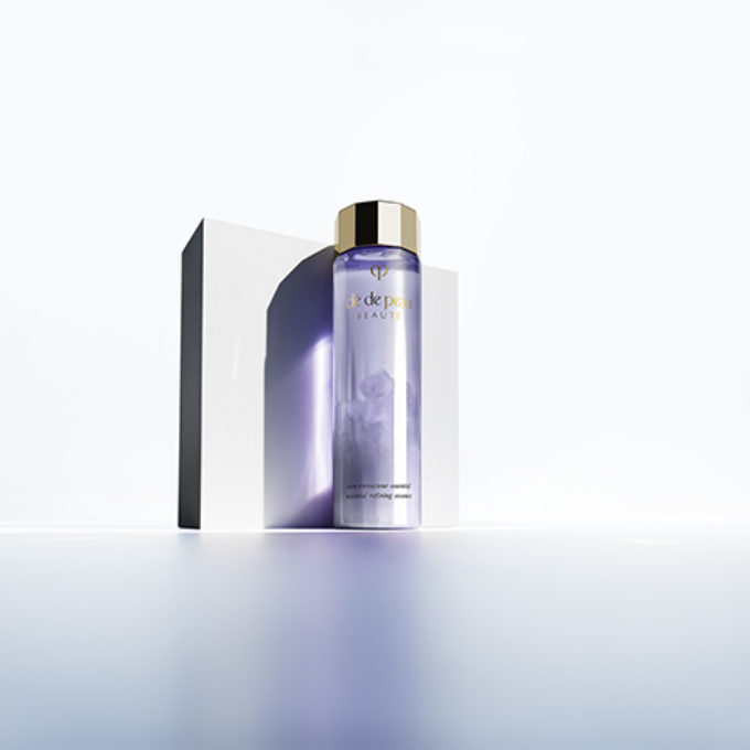 SYNACTIF 紫色の化粧品ボトル 化粧品レタッチ